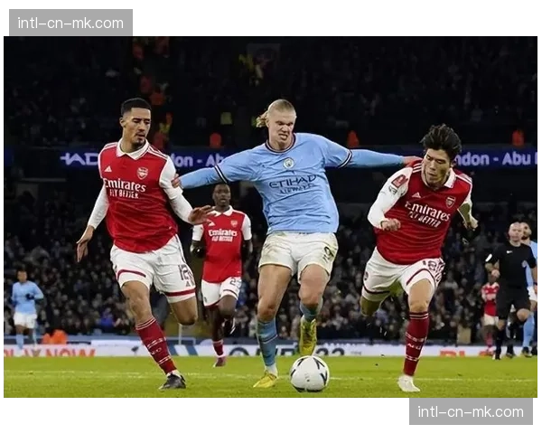 曼城vs阿森纳前瞻：争冠天王山之战，控球渗透与高压转换的终极对决